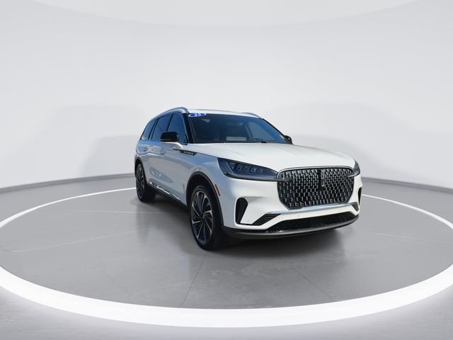 Used 2025 Lincoln Aviator Reserve image 2