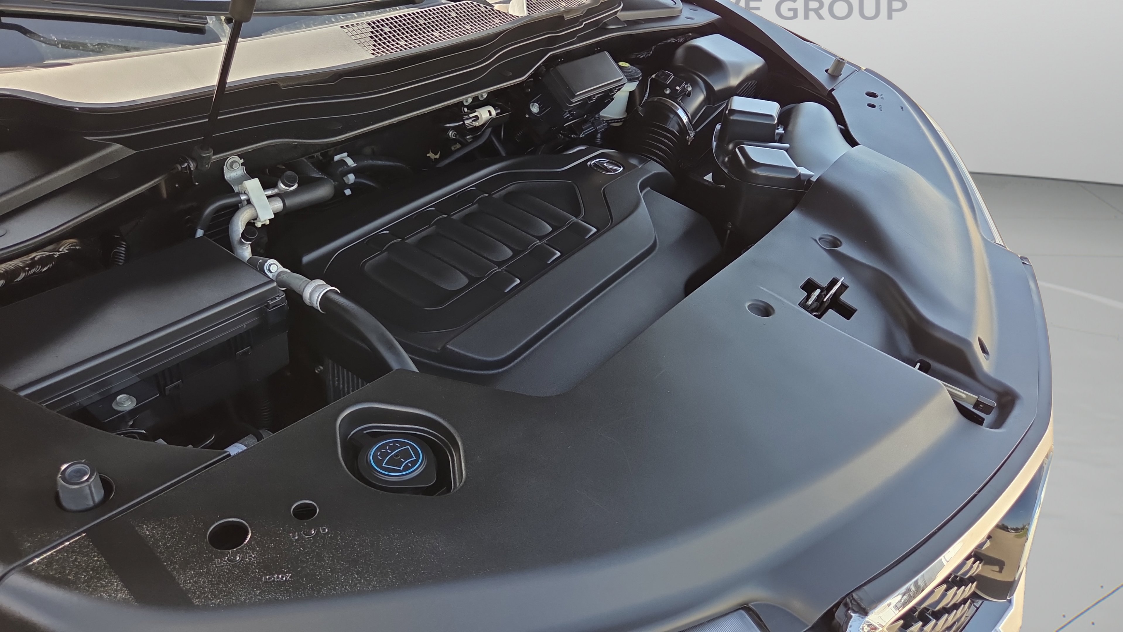 Used 2018 Acura MDX SH-AWD image 36