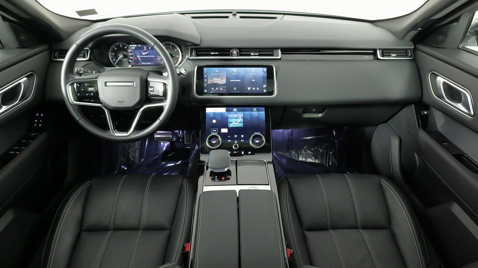 Used 2023 Land Rover Range Rover Velar R-Dynamic S image 36