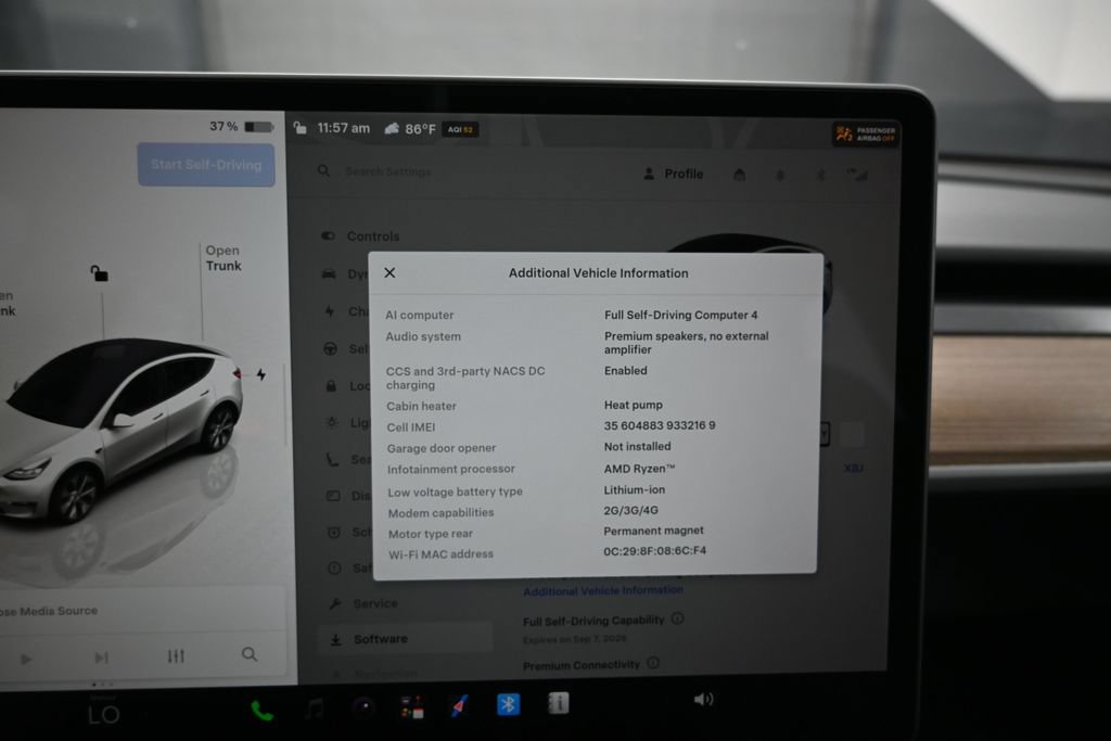 Used 2024 Tesla Model Y 2WD image 27