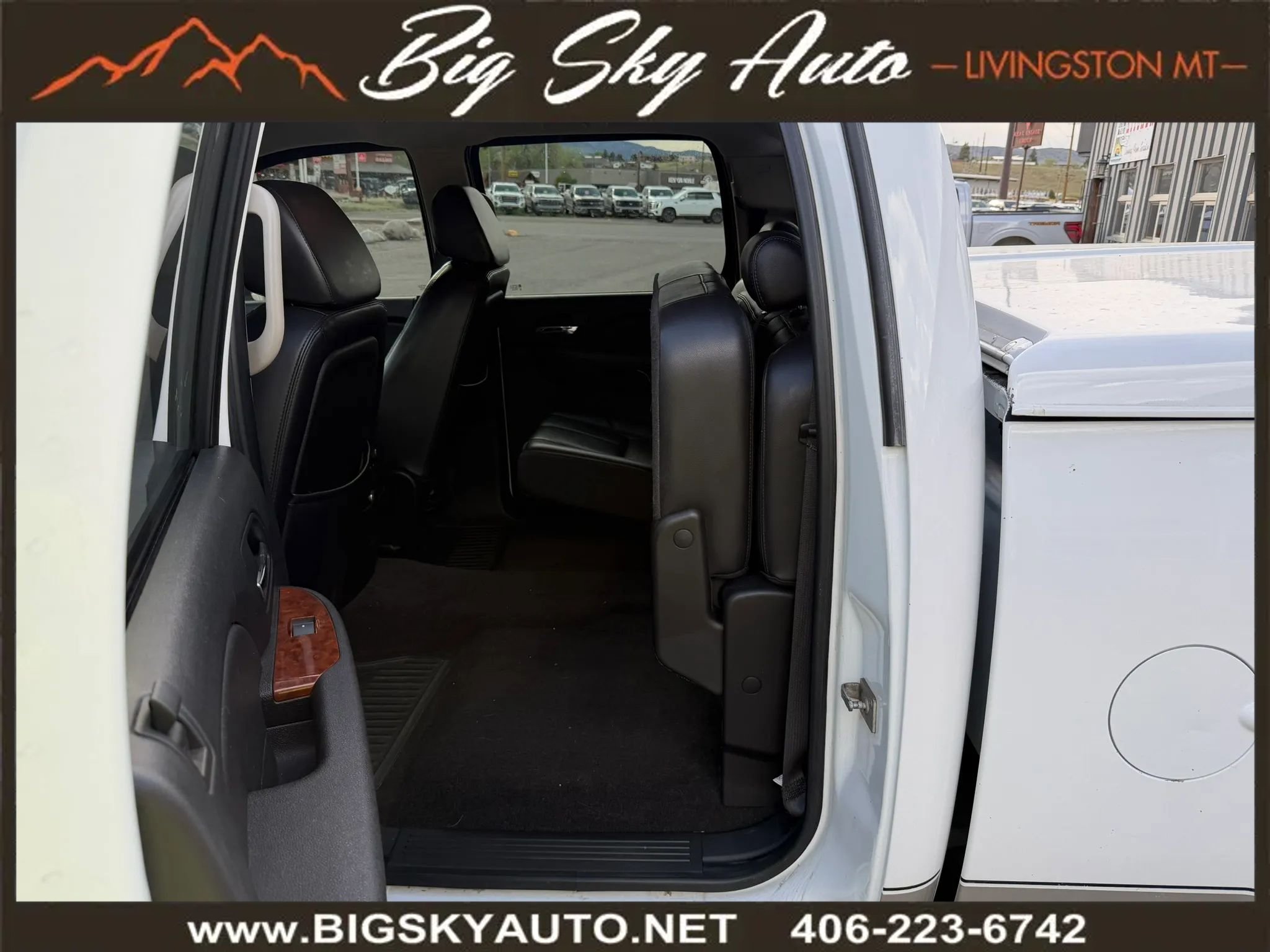 Used 2007 Chevrolet Silverado 2500 LTZ w/ Safety Package AWD/4WD image 19