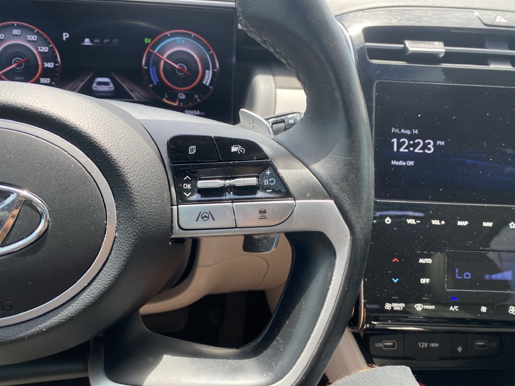 Certified 2024 Hyundai Tucson Limited AWD/4WD image 22