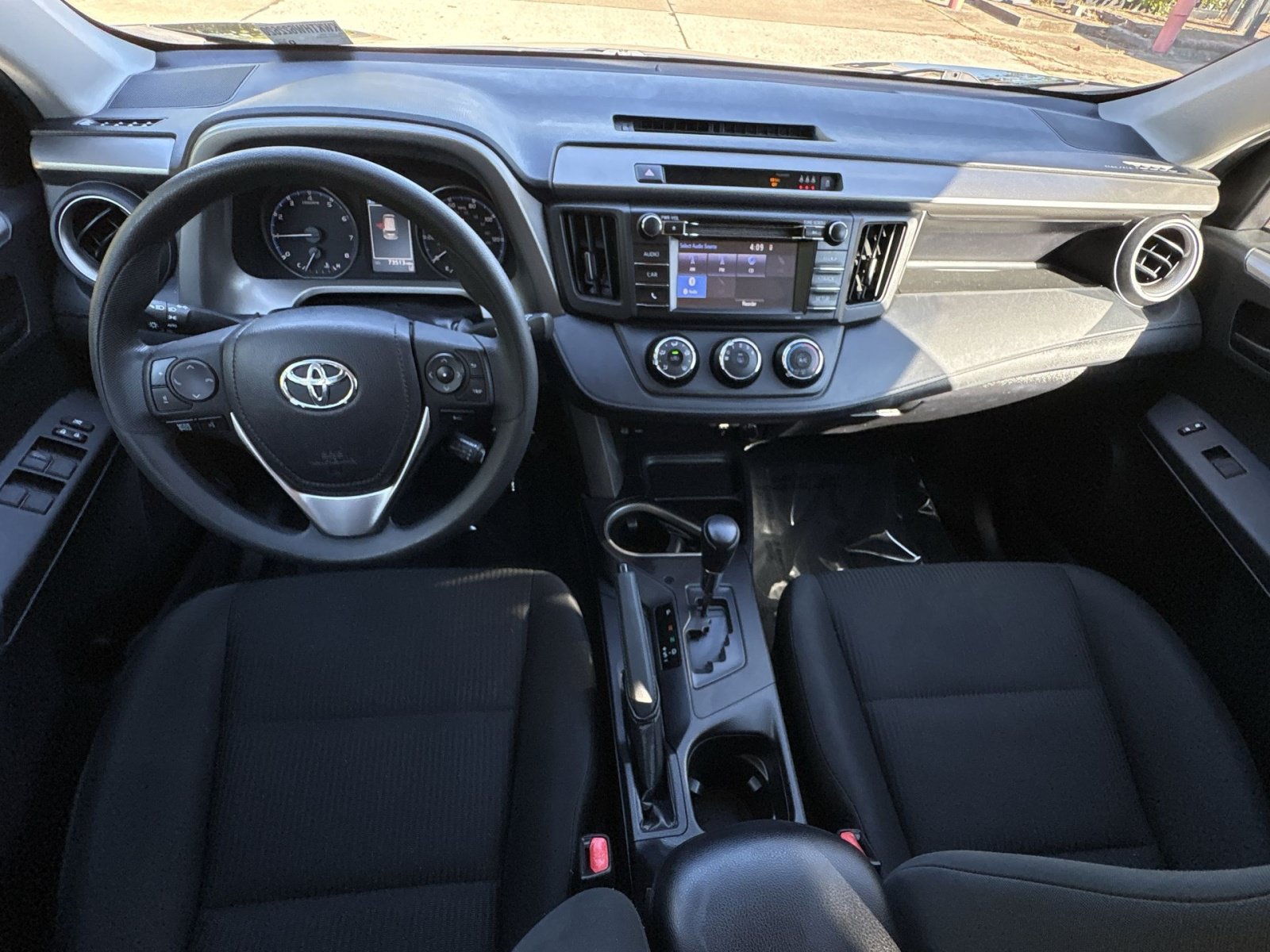 Used 2017 Toyota RAV4 LE w/ All Weather Liner Package AWD/4WD image 25