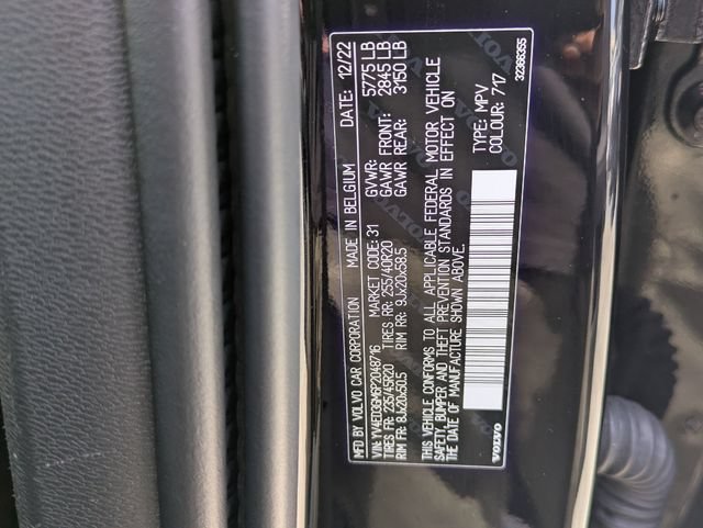 Certified 2023 Volvo C40 P8 Recharge Ultimate w/ Protection Package Premier AWD/4WD image 32
