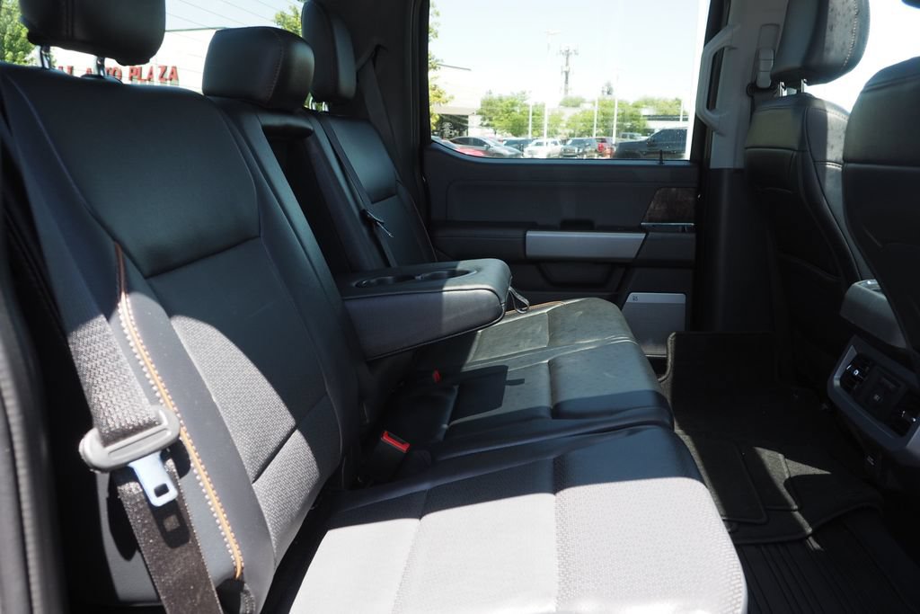 Used 2025 Ford F350 Lariat w/ Black Appearance Package AWD/4WD image 20