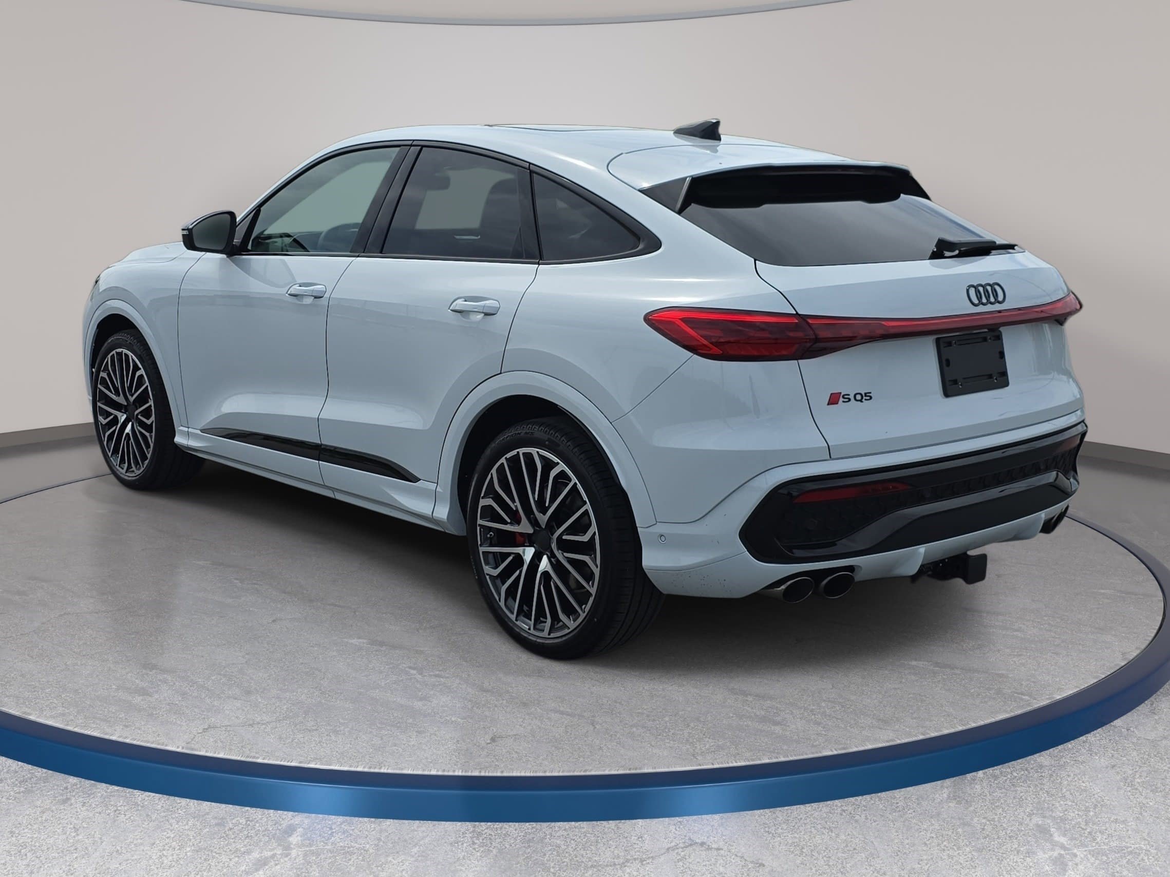 New 2026 Audi SQ5 Premium Plus image 7