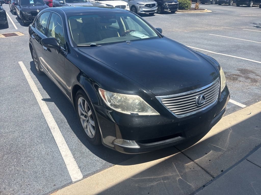 Used 2009 Lexus LS 460 RWD image 2