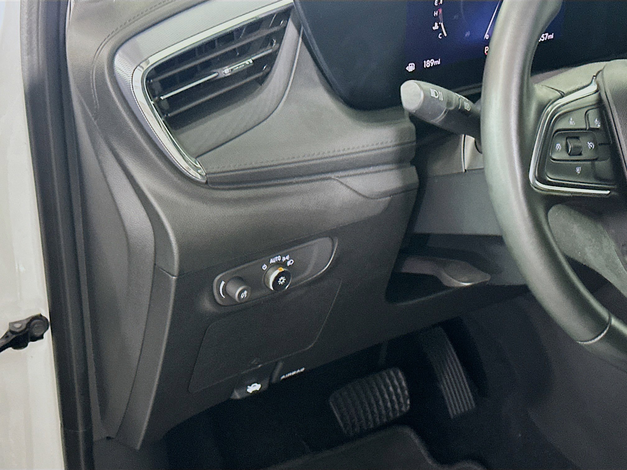 Used 2025 Buick Encore GX Preferred image 17