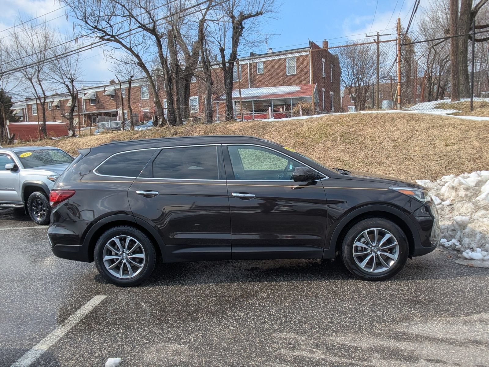 Used 2019 Hyundai Santa Fe XL SE FWD image 7