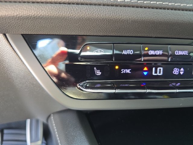 Certified 2022 Buick Envision Preferred FWD image 22