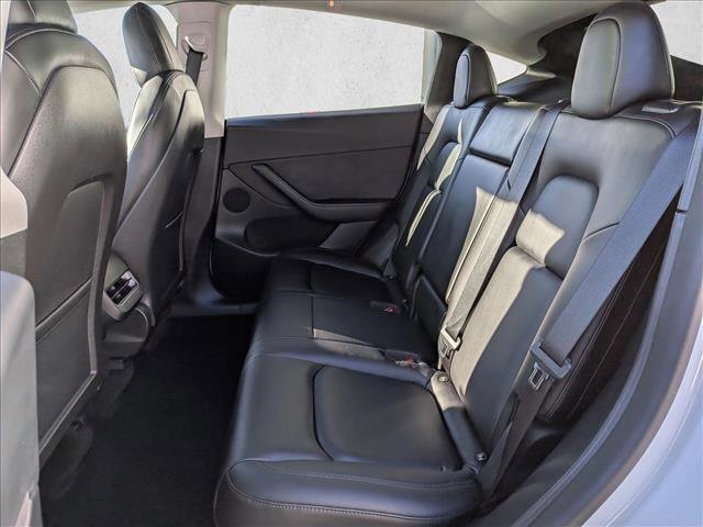 Used 2022 Tesla Model Y Long Range image 20