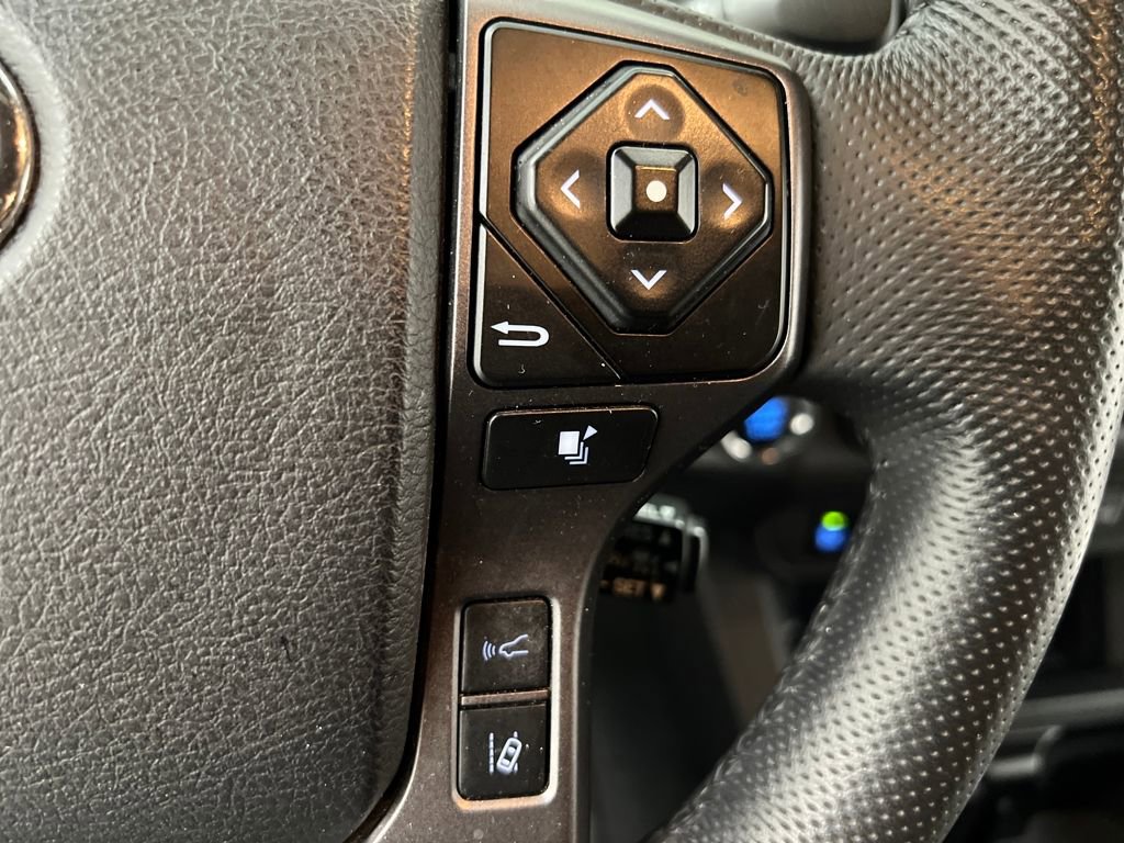 Used 2023 Toyota Tacoma TRD Off-Road image 38