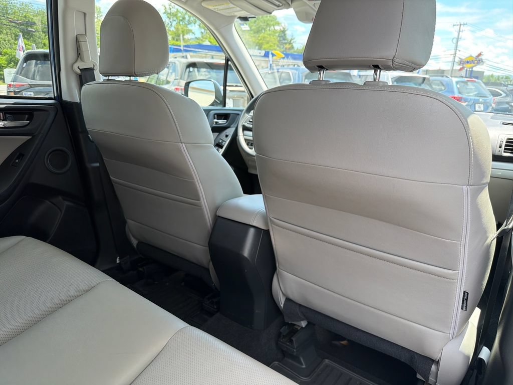 Used 2016 Subaru Forester 2.5i Touring w/ Eyesight & Navigation System AWD/4WD image 33