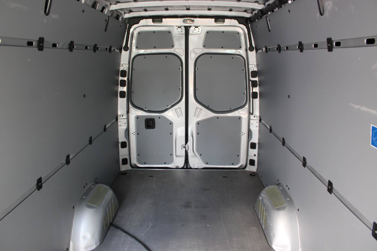 Used 2023 Mercedes-Benz Sprinter 2500 image 43