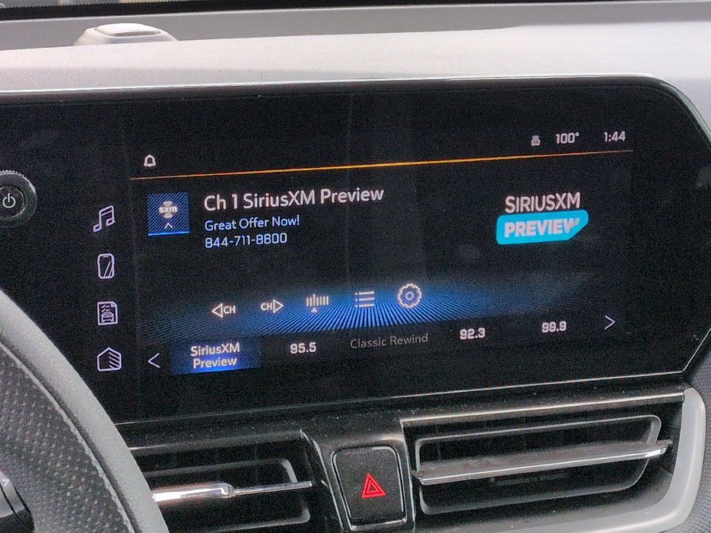 Used 2025 Chevrolet TrailBlazer LT AWD/4WD image 18