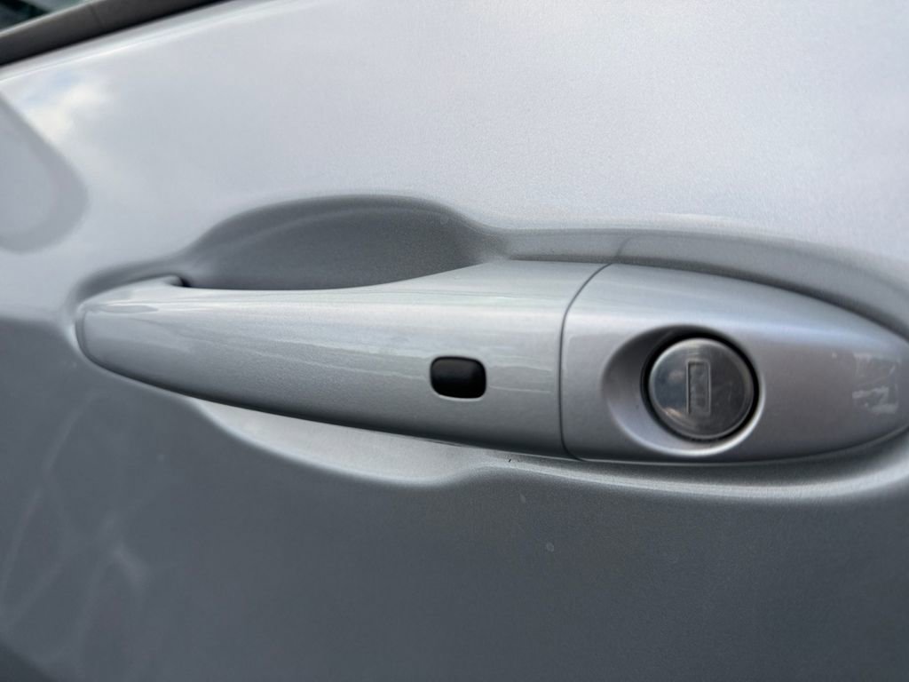 Used 2024 Jeep Compass Limited image 23