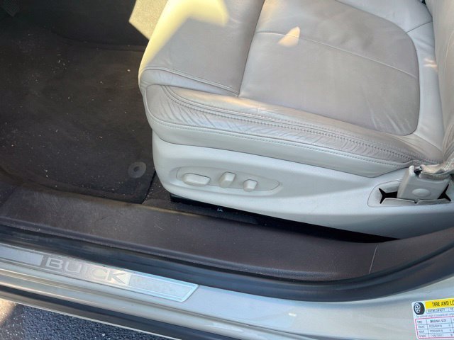 Used 2016 Buick LaCrosse Leather FWD image 28