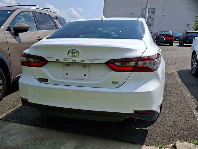 Used 2022 Toyota Camry LE FWD image 7