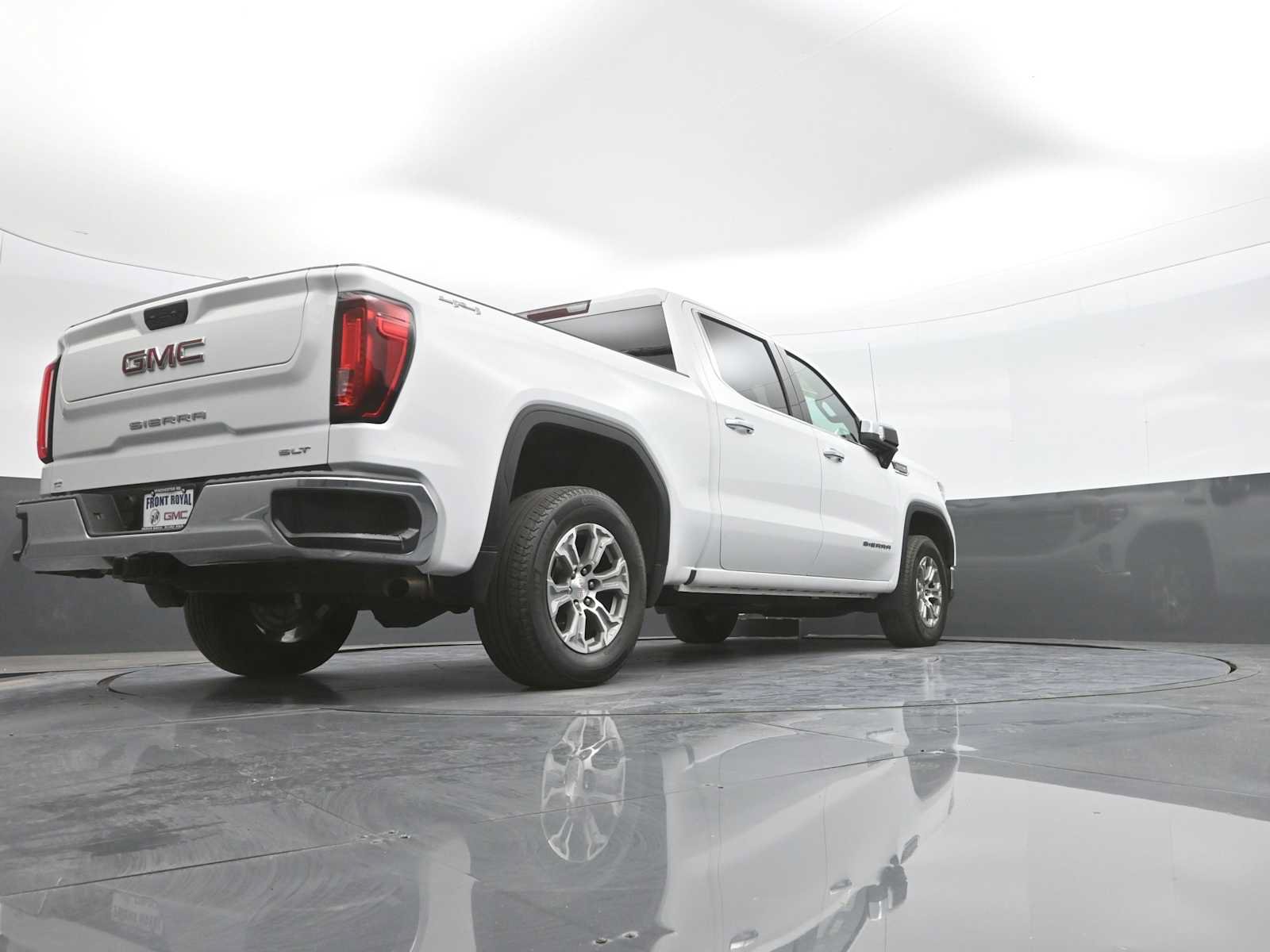 Used 2024 GMC Sierra 1500 SLT AWD/4WD image 37