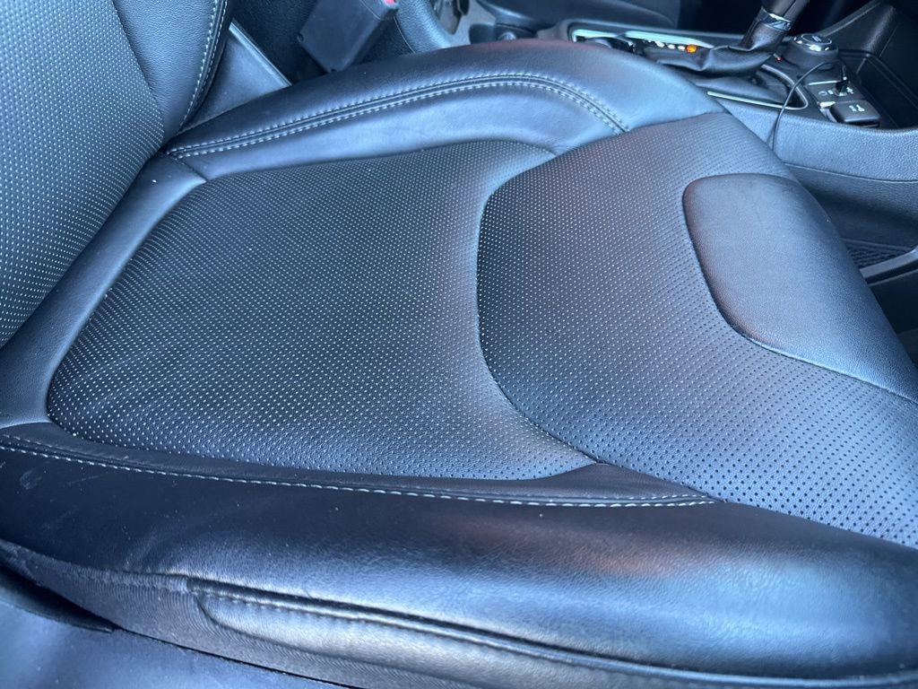 Used 2023 Jeep Cherokee Altitude Lux AWD/4WD image 62