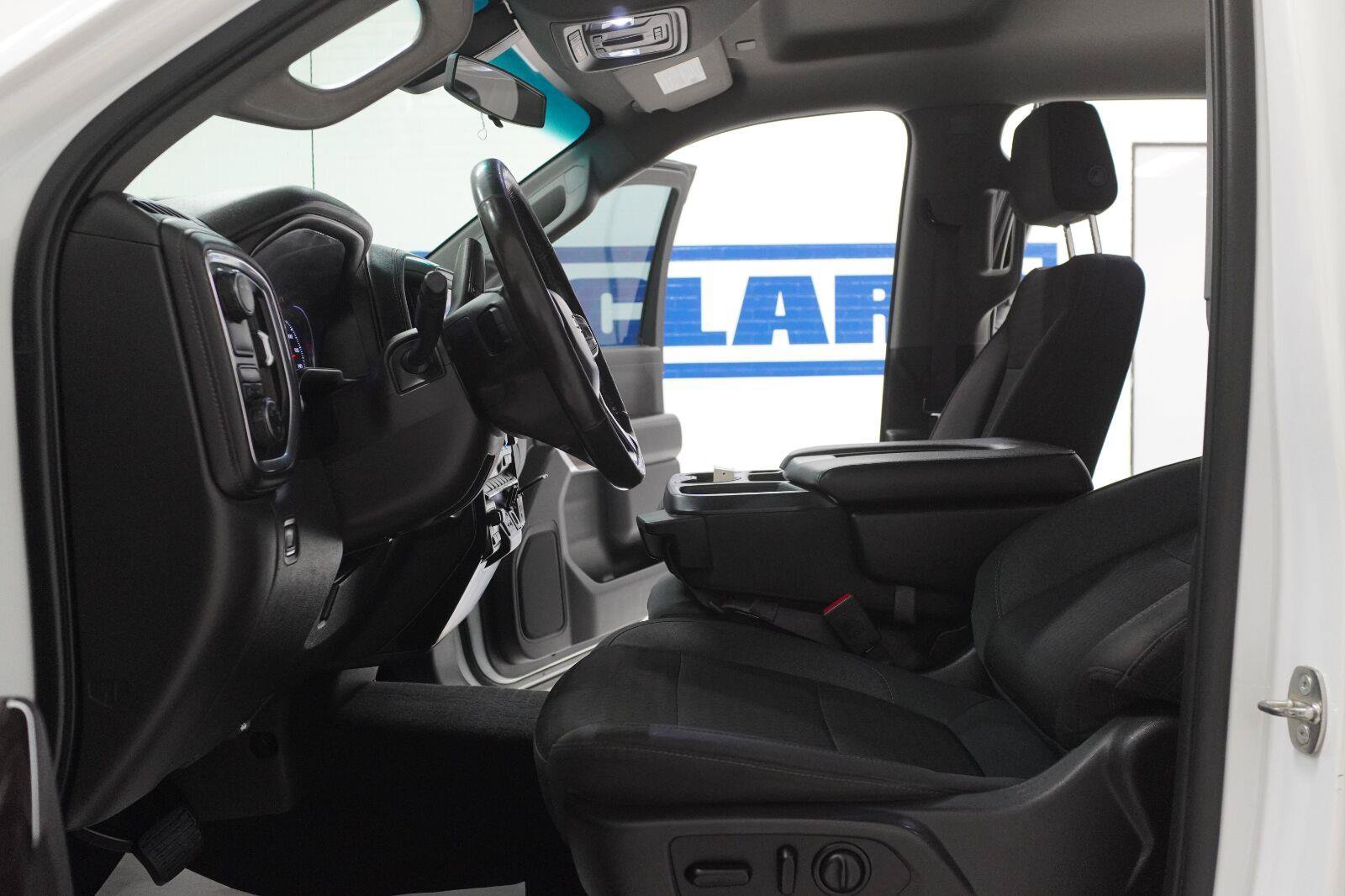 Used 2020 Chevrolet Silverado 1500 LT w/ Texas Edition RWD image 5