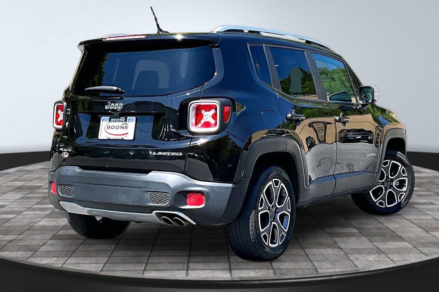 Used 2015 Jeep Renegade Limited AWD/4WD image 13