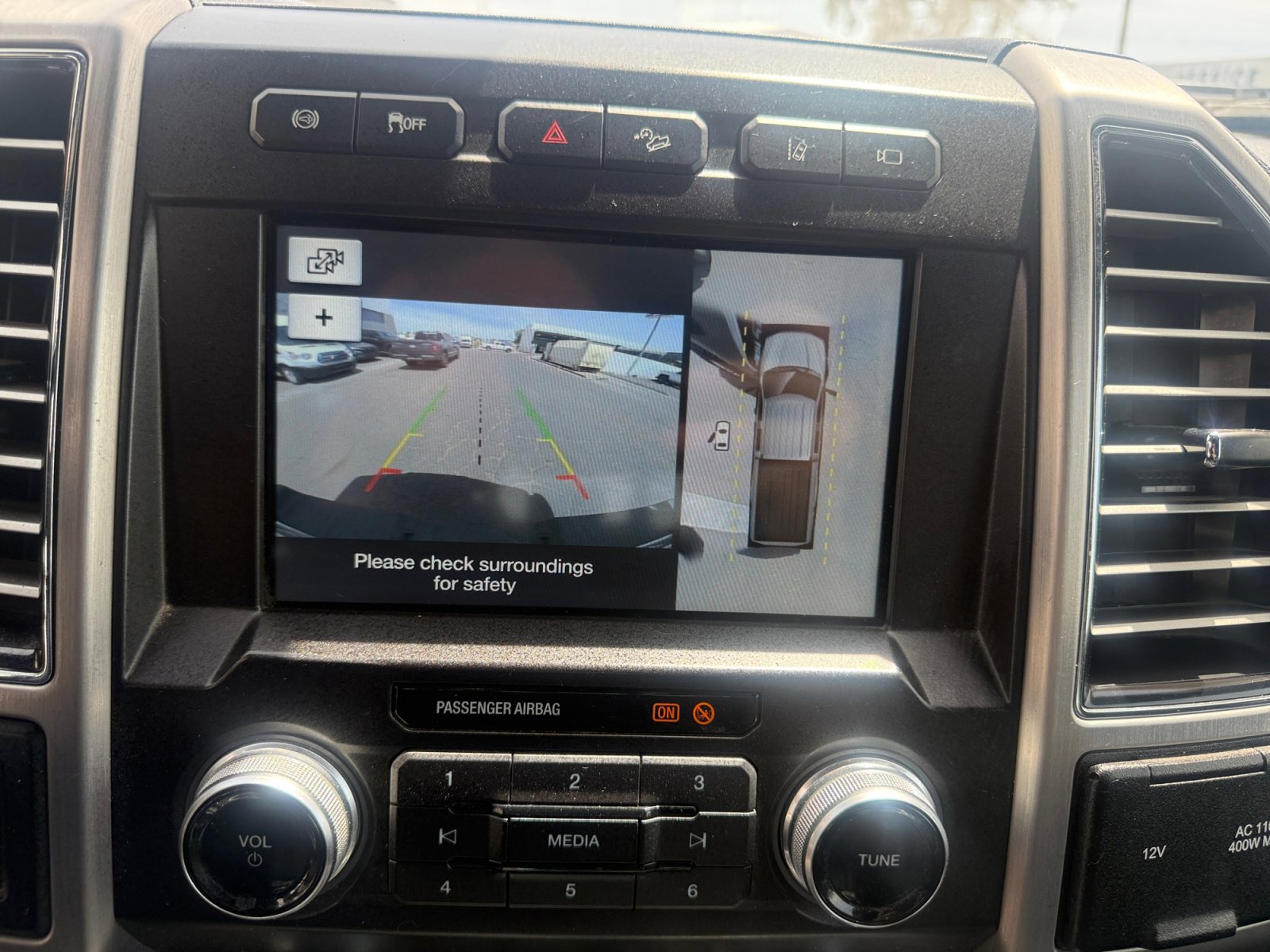 Used 2019 Ford F350 Platinum w/ Platinum Ultimate Package image 24