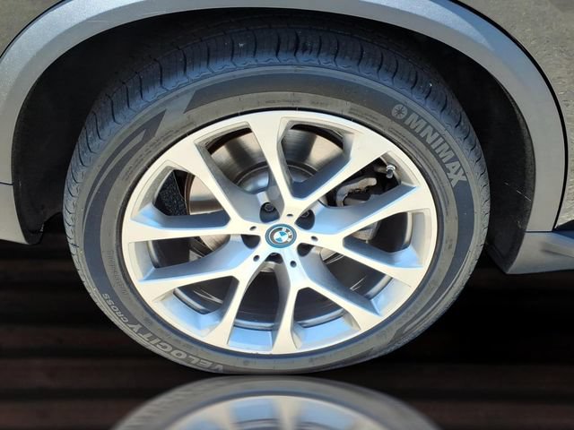 Used 2023 BMW X5 xDrive45e AWD/4WD image 25