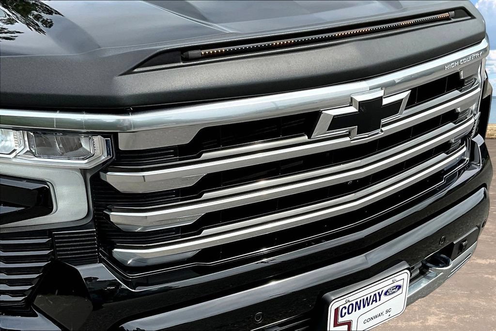 Used 2023 Chevrolet Silverado 1500 High Country AWD/4WD image 36