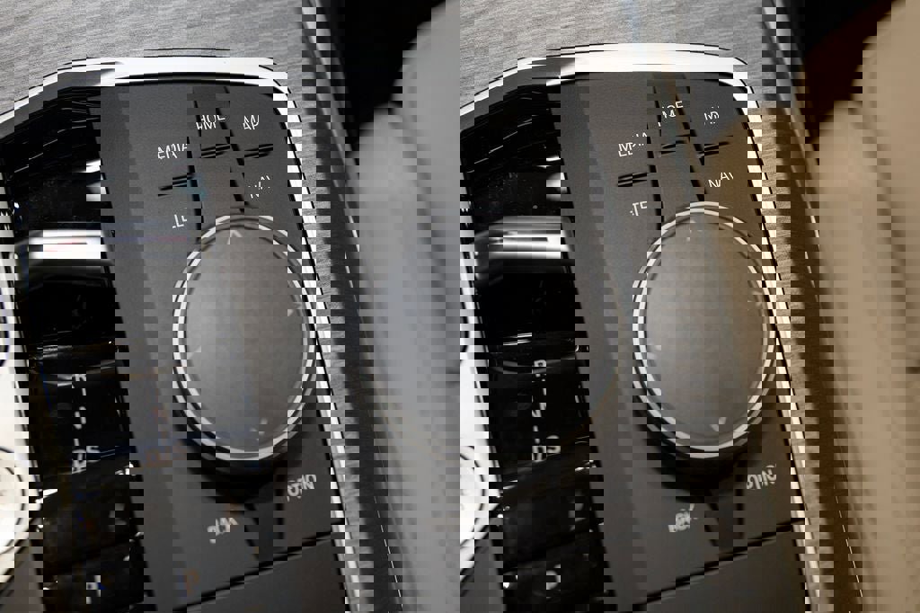 Used 2026 BMW 330i xDrive Sedan w/ Convenience Package image 23