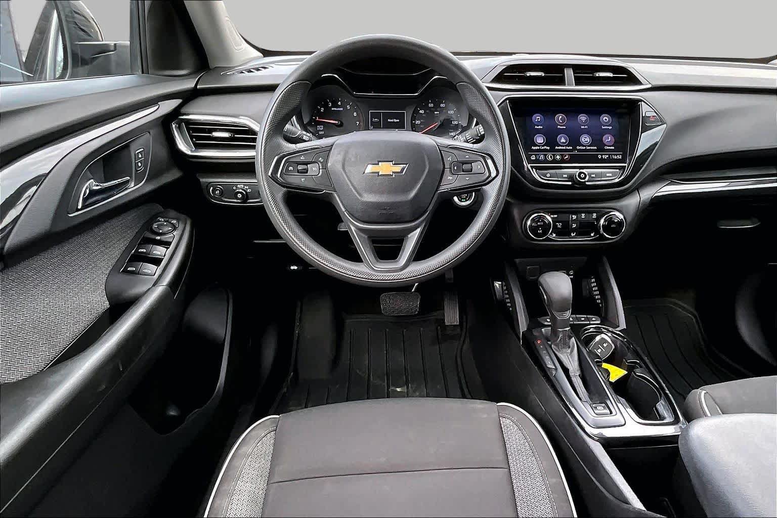Used 2021 Chevrolet TrailBlazer LT w/ Convenience Package FWD image 6