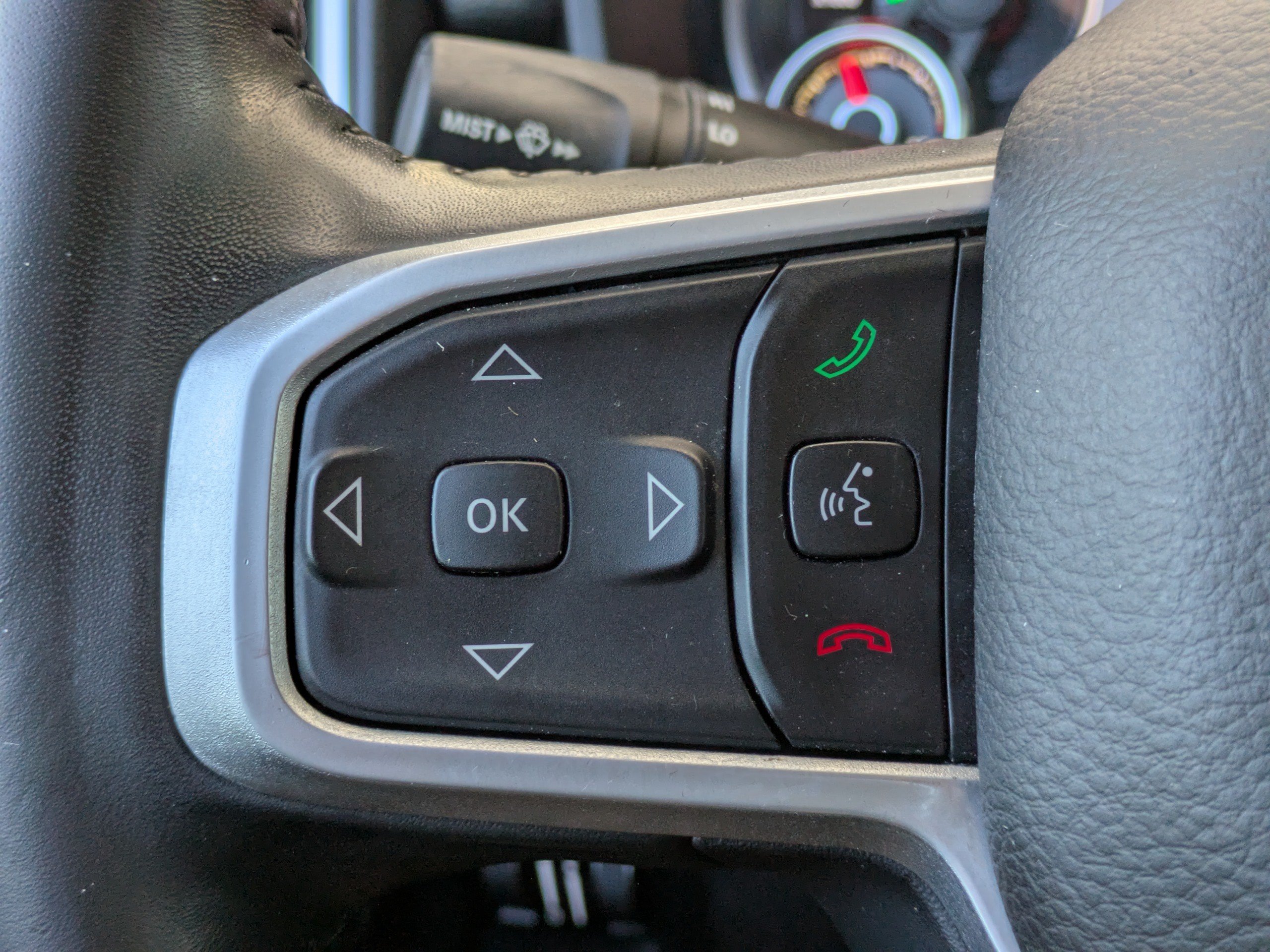 Used 2019 RAM 1500 Laramie RWD image 24