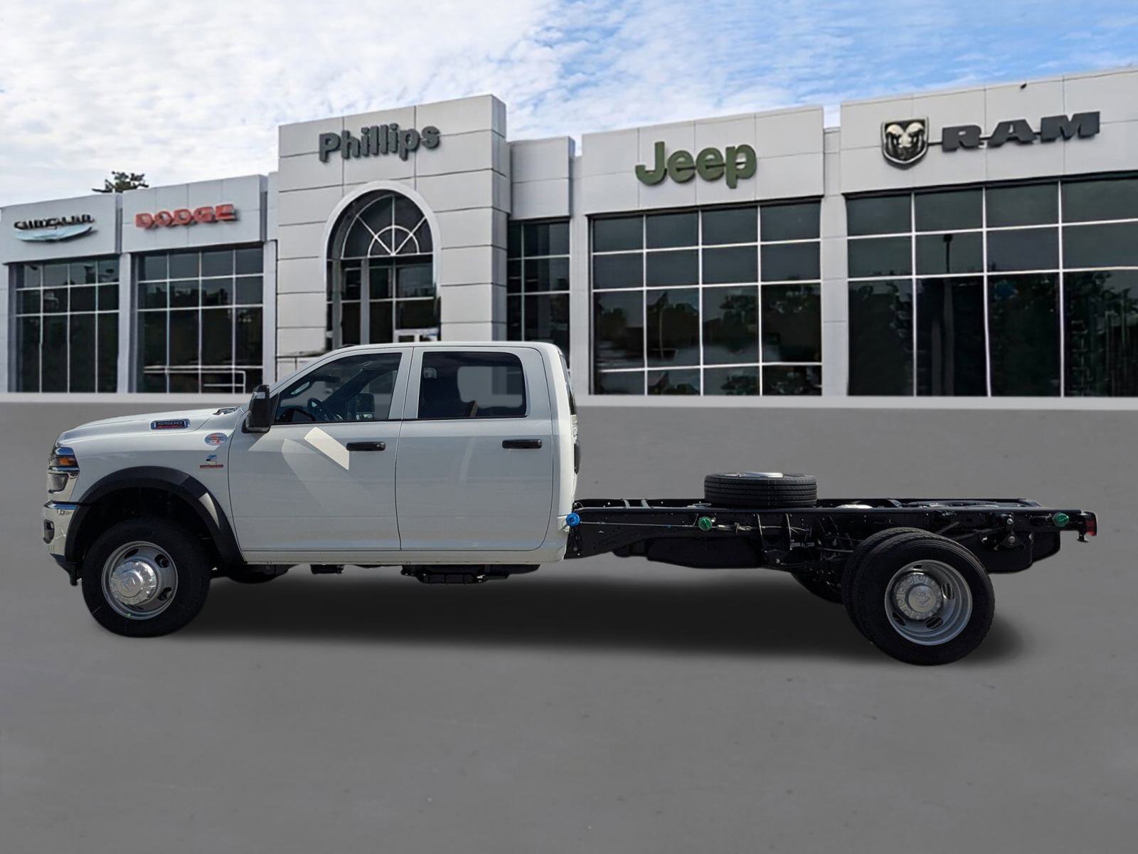 New 2026 RAM 5500 Tradesman w/ Chrome Appearance Group image 6