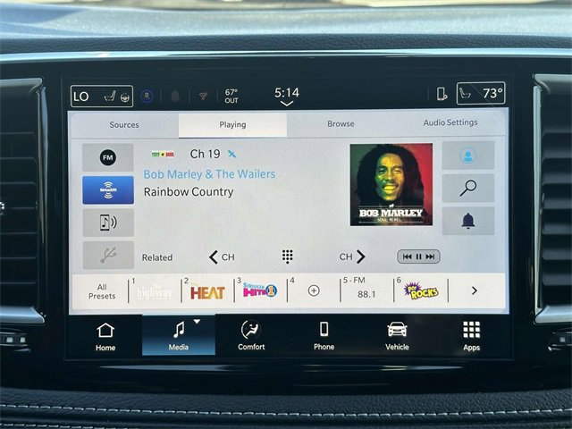 New 2025 Chrysler Pacifica Select image 8