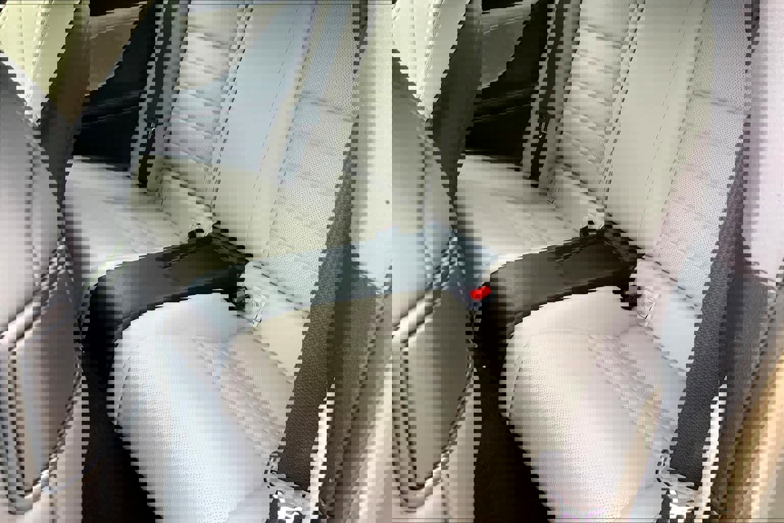 Used 2015 Lexus RC 350 w/ Luxury Package image 21