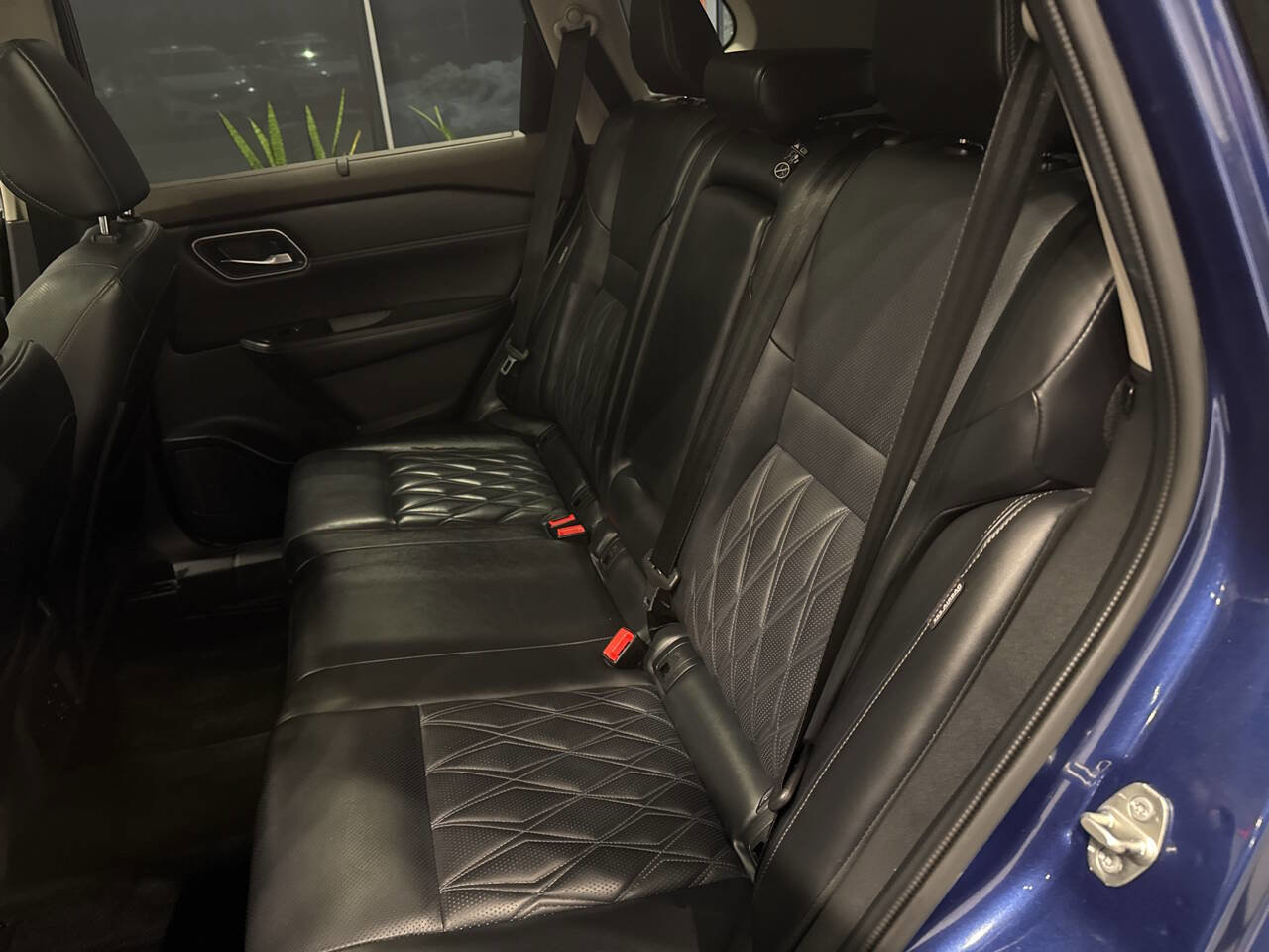 Used 2022 Nissan Rogue Platinum w/ Head-Up Display Package image 35