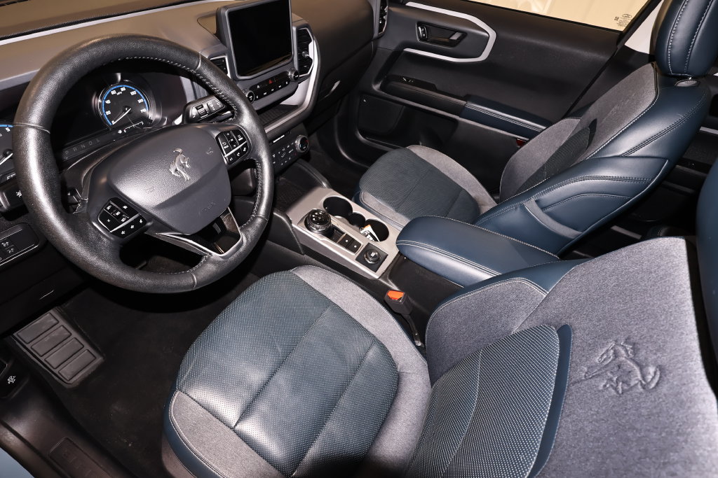 Certified 2021 Ford Bronco Sport Outer Banks AWD/4WD image 33
