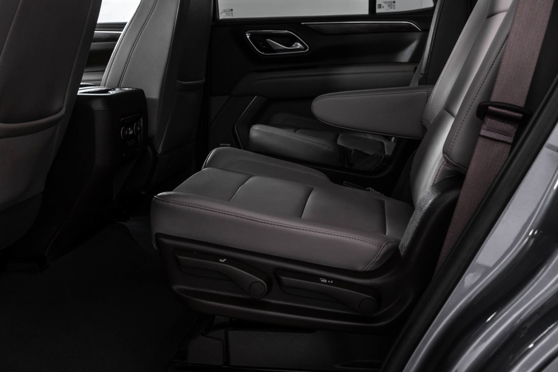 Used 2022 Chevrolet Tahoe LT AWD/4WD image 40