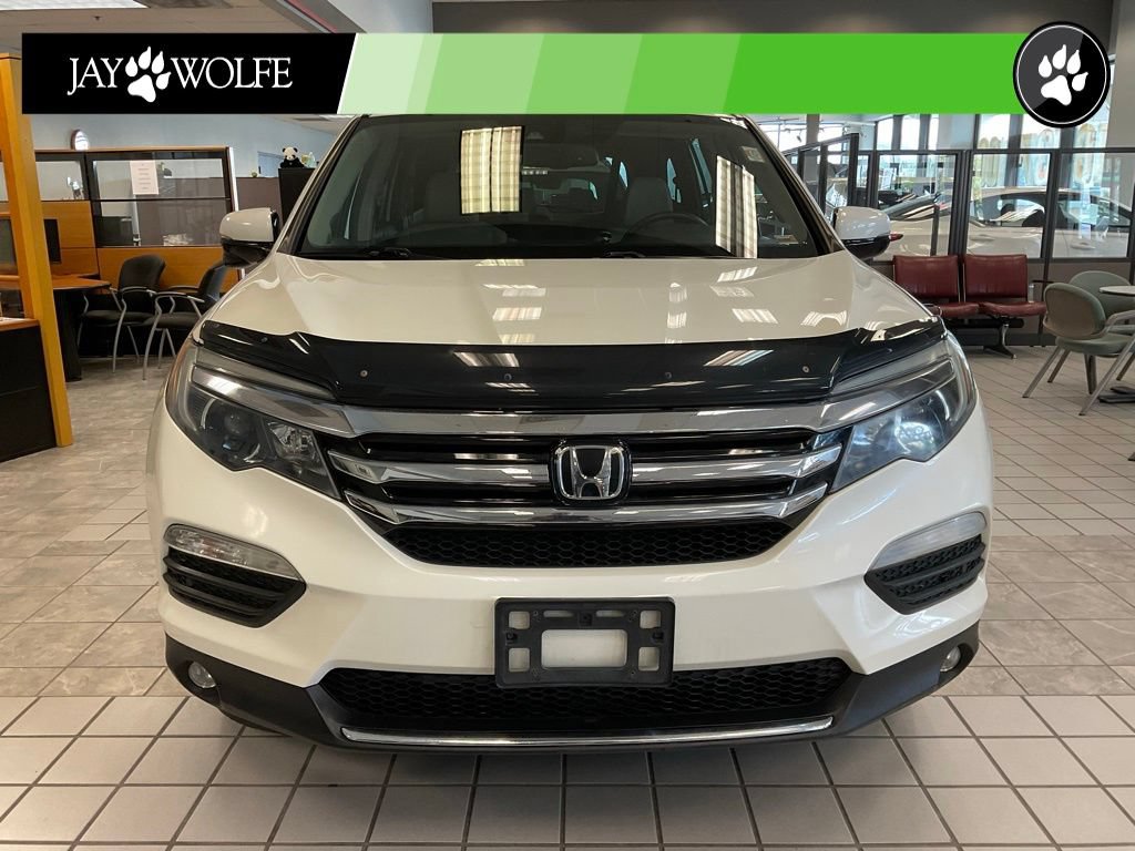 Used 2017 Honda Pilot Touring image 2