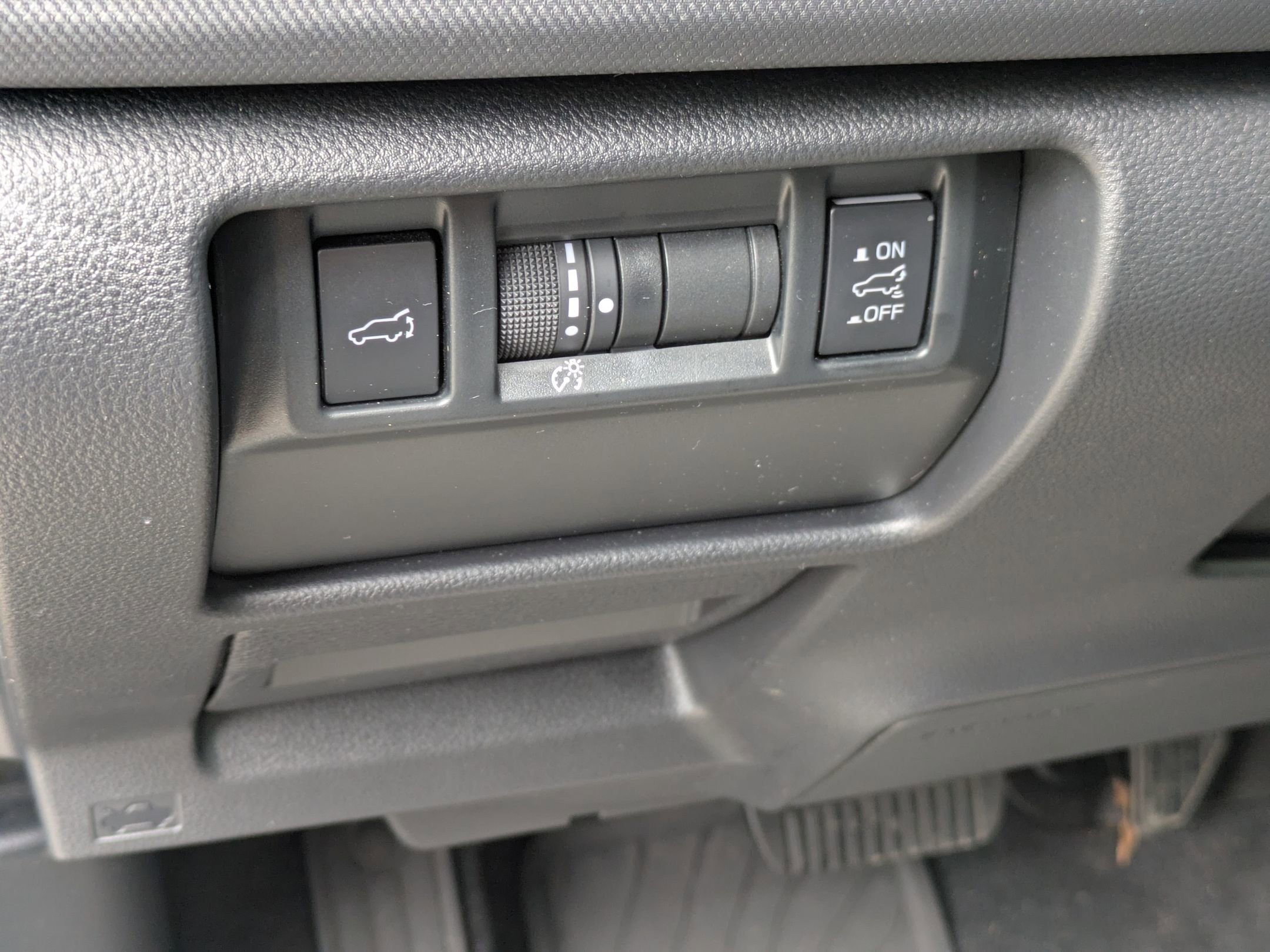 Used 2025 Subaru Forester Limited AWD/4WD image 16