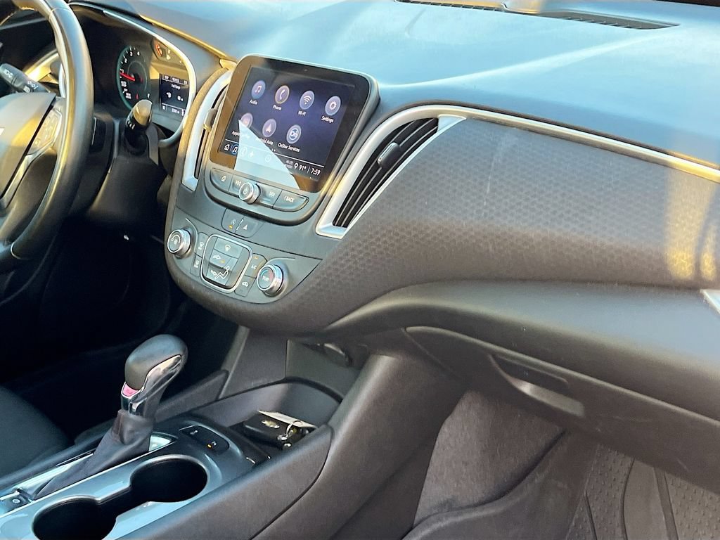 Used 2024 Chevrolet Malibu RS w/ LPO, Floor Liner Package FWD image 25