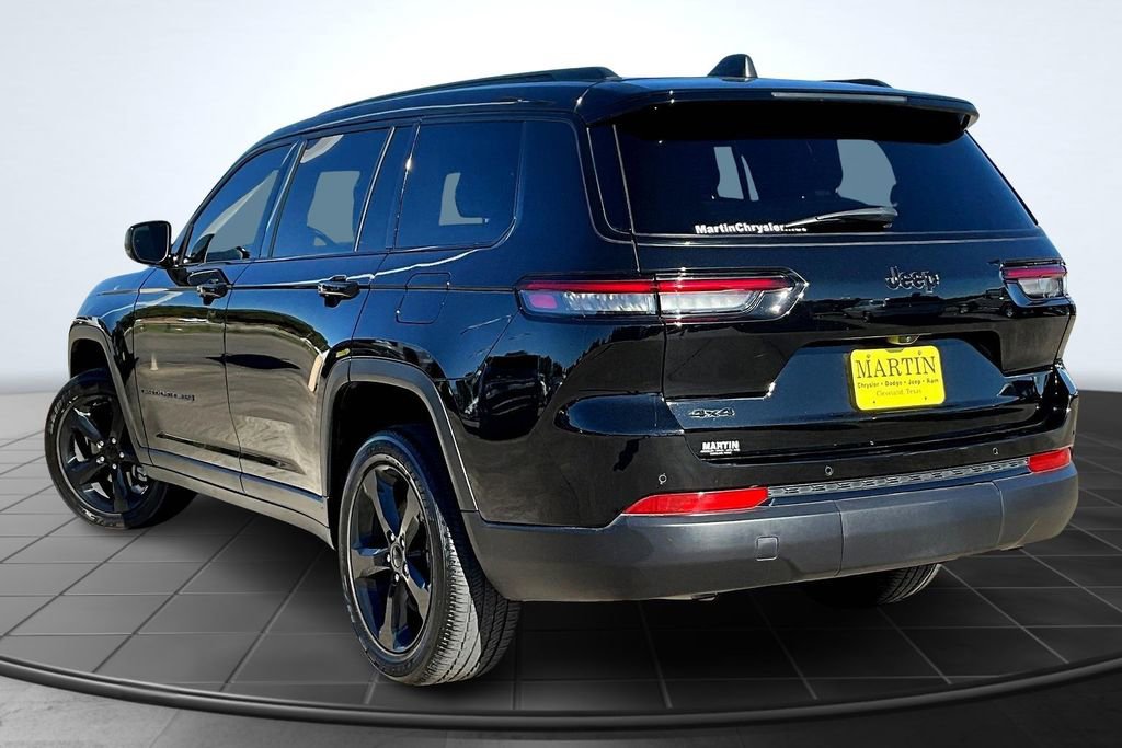 Used 2024 Jeep Grand Cherokee L Altitude image 2