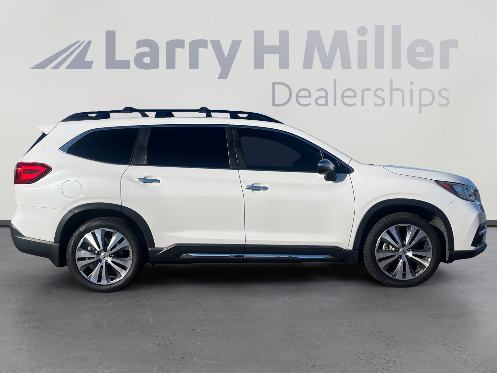 Used 2019 Subaru Ascent Touring w/ Popular Package #2A image 6