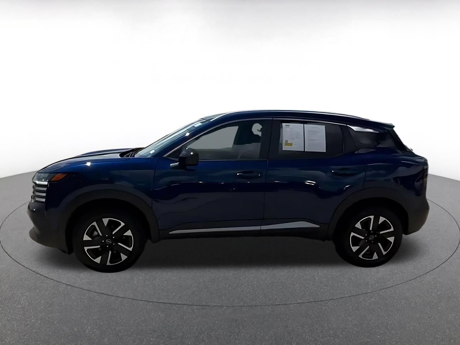Used 2026 Nissan Kicks SV w/ Cold Weather Package AWD/4WD image 8