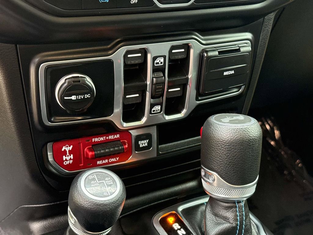 Used 2023 Jeep Wrangler Unlimited Rubicon 4xe image 37