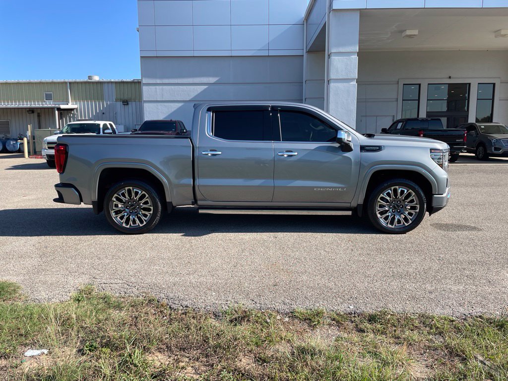 Used 2026 GMC Sierra 1500 Denali Ultimate AWD/4WD image 9