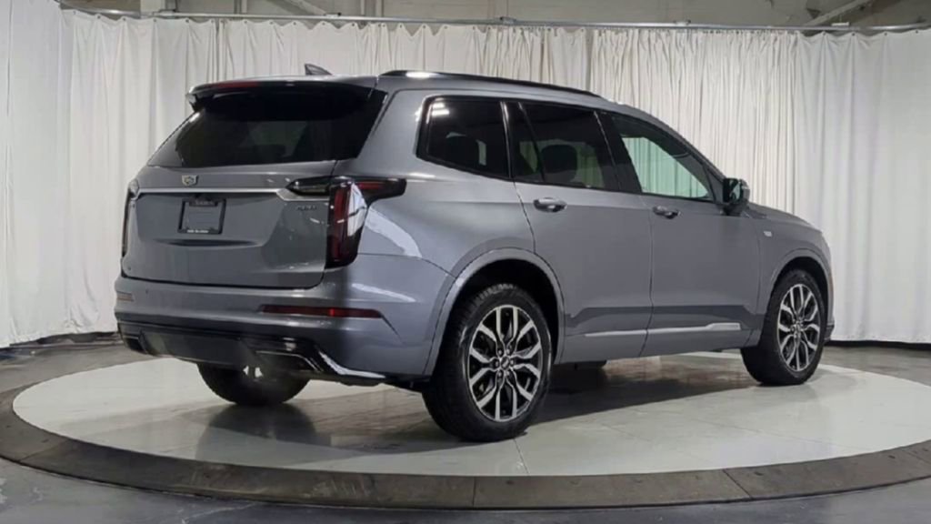 Used 2021 Cadillac XT6 Sport image 10