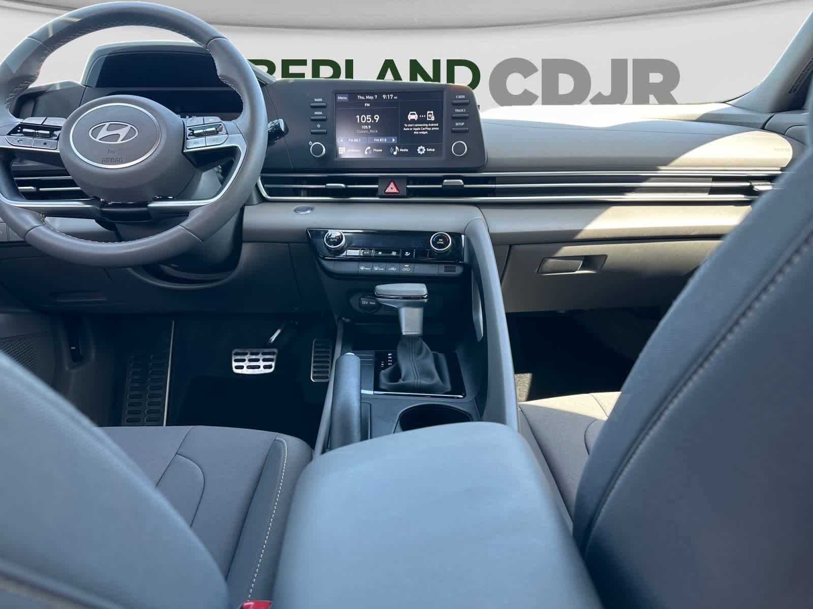 Used 2025 Hyundai Elantra Sport FWD image 13