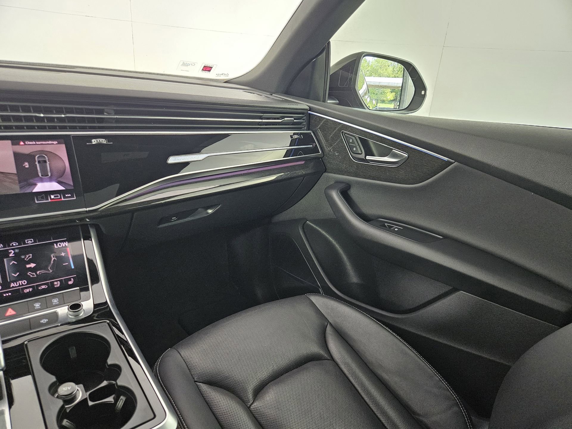 Used 2020 Audi Q8 Premium Plus w/ Premium Plus Package AWD/4WD image 37