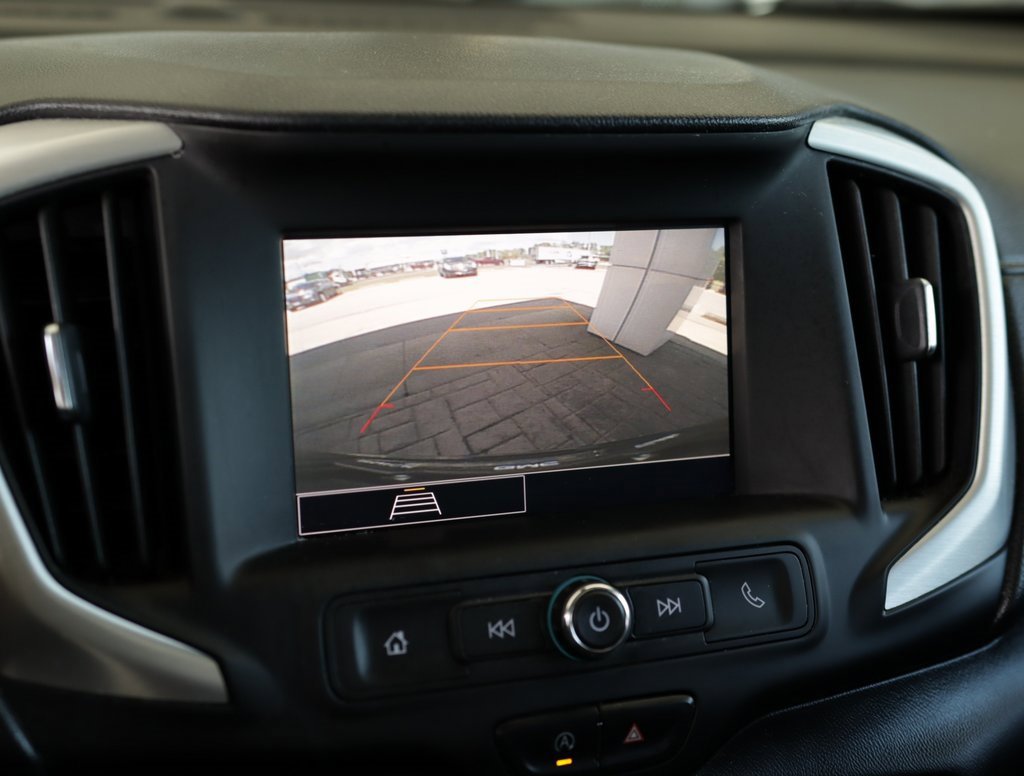 Used 2022 GMC Terrain SLE w/ Driver Convenience Package image 14
